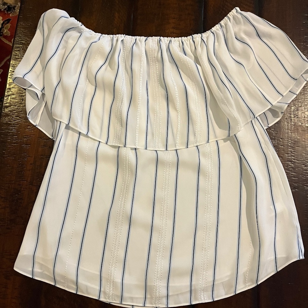 White House Black Market White and Blue Off-Shoulder Top